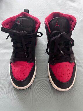 Jordan 1 Mid Bred Twist Black Red Kids Shoes - Size 1Y EUC